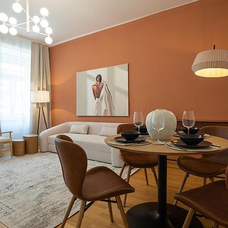 וינה Bright 3-Room Apartment With A King-Size Bed מראה חיצוני תמונה
